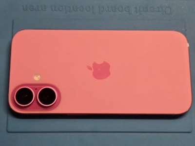 Używany - Apple iPhone 16 128GB Różowy - obrazek 3