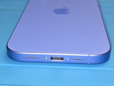 Używany - Apple iPhone 16 128GB Niebieski - obrazek 4