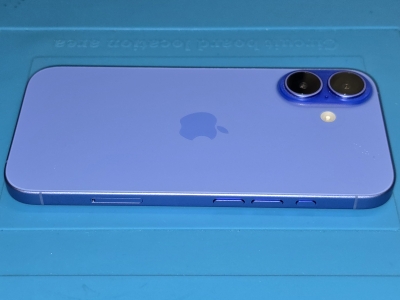 Używany - Apple iPhone 16 128GB Niebieski - obrazek 5