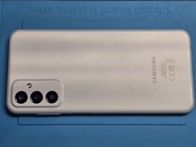 Używany - Samsung Galaxy M13 64GB Niebieski - obrazek 3