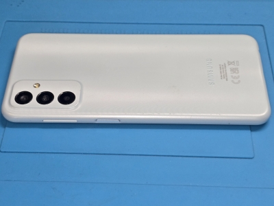 Używany - Samsung Galaxy M13 64GB Niebieski - obrazek 4