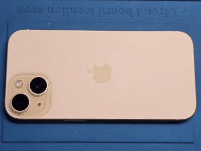 Używany - Apple iPhone 15 128GB Żółty - obrazek 3