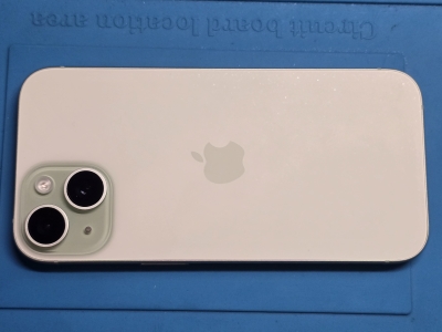 Używany - Apple iPhone 15 128GB Zielony - obrazek 3