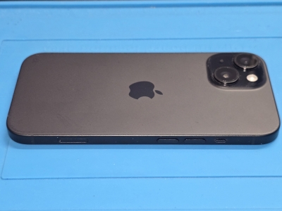 Używany - Apple iPhone 15 256GB Czarny - obrazek 6