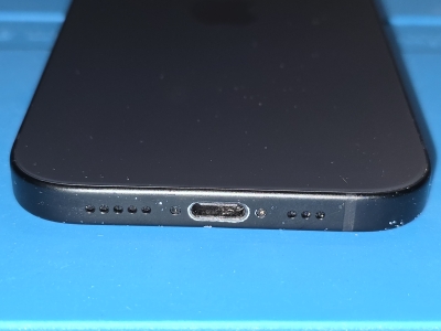 Używany - Apple iPhone 15 256GB Czarny - obrazek 7