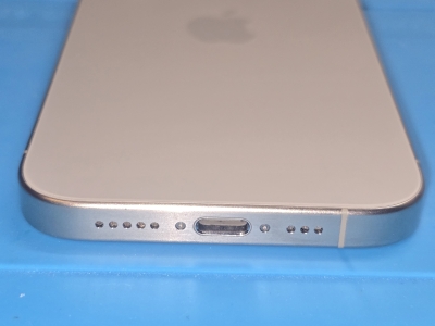 Używany - Apple iPhone 15 Pro 128GB Tytanowy - obrazek 7