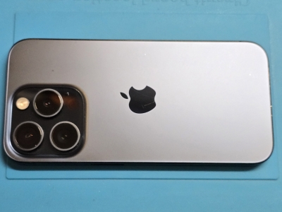 Używany - Apple iPhone 15 Pro 128GB Granatowy - obrazek 3