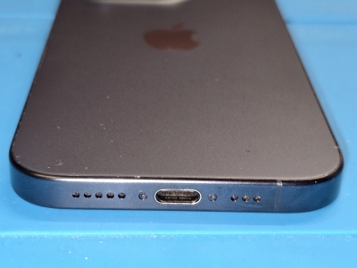 Używany - Apple iPhone 15 Pro 128GB Granatowy - obrazek 7