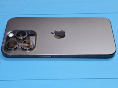 Używany - Apple iPhone 15 Pro 128GB Granatowy - obrazek 4