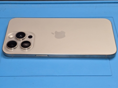 Używany - Apple iPhone 15 Pro Max 512GB Tytanowy - obrazek 4