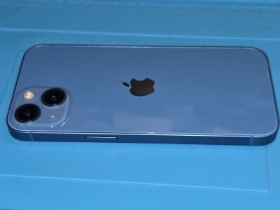 Używany - Apple iPhone 13 128GB Niebieski - obrazek 4